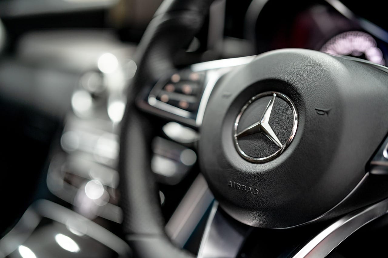 Elektro-Mercedes mit Problemen mit der Antriebseinheit